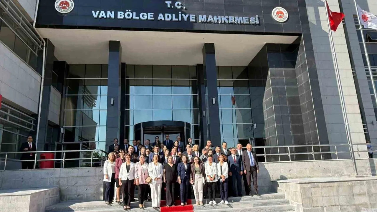 HÂKİMLER VE SAVCILAR KURULU (HSK) 1. DAİRE ÜYESİ SAİT ÖZDEMİR, VAN’DA GERÇEKLEŞTİRDİĞİ TEMASLAR...