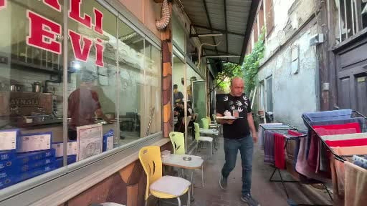 Tavşanlı'da kahvecilerden doğal ürün ve esnek saat hizmeti