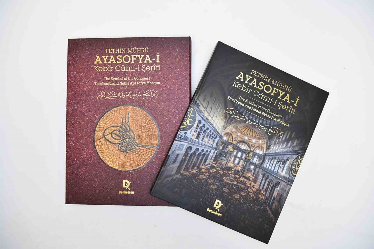 AYASOFYA’YI TÜM YÖNLERİYLE ELE ALAN VE KOLEKSİYON NİTELİĞİ TAŞIYAN "FETHİN MÜHRÜ: AYASOFYA-İ KEBÎR...