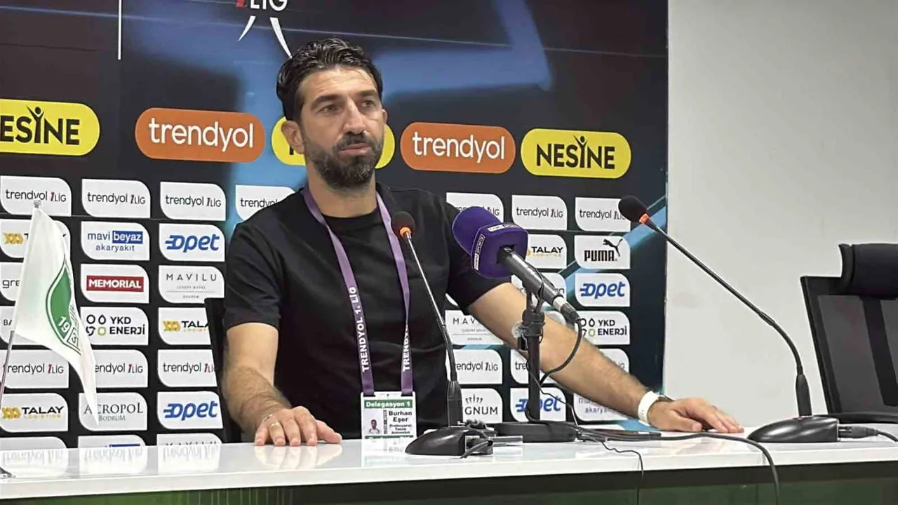 BODRUM FK TEKNİK DİREKTÖRÜ BURHAN EŞER, MUĞLASPOR MAÇININ ARDINDAN, “RAKİP CEZA SAHASINDA 30'A...