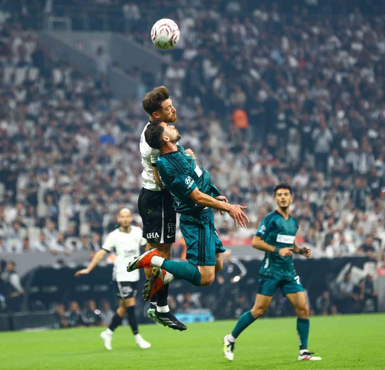 TRENDYOL SÜPER LİG’İN 7. HAFTASINDA BEŞİKTAŞ, KOCAELİSPOR’U KONUK EDİYOR. MÜCADELENİN 15 DAKİKASI...
