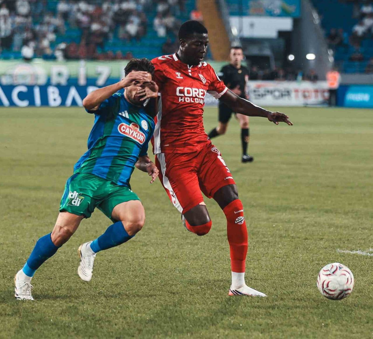 TRENDYOL SÜPER LİG’İN 2. HAFTASINDA ÇAYKUR RİZESPOR, SAMSUNSPOR’U AĞIRLIYOR. KARŞILAŞMANIN İLK...