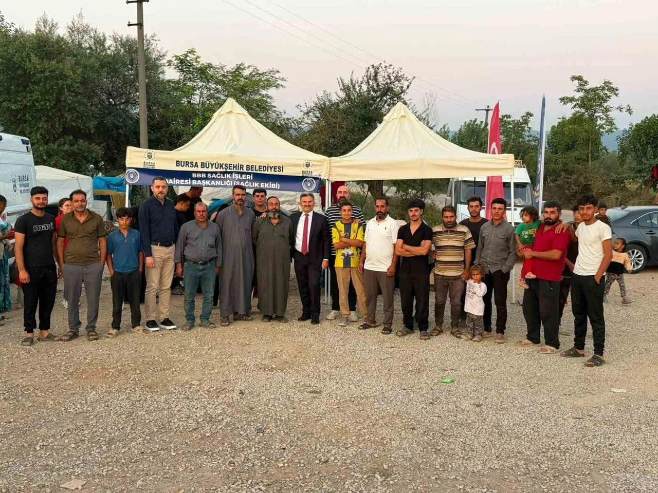 BURSA BÜYÜKŞEHİR BELEDİYESİ, MEVSİMLİK TARIM İŞÇİLERİ VE AİLELERİNİN İHTİYAÇLARININ YERİNDE TESPİT...