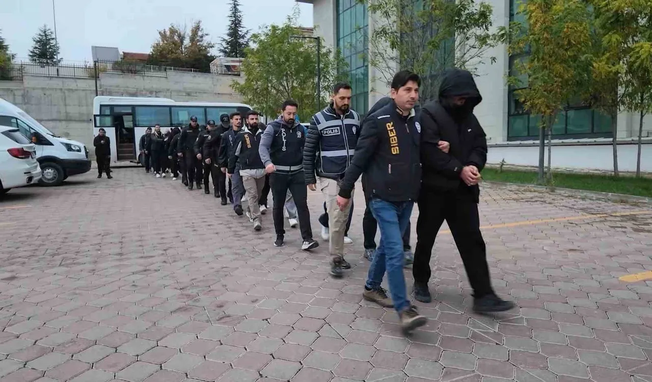 KIRIKKALE MERKEZLİ 8 İLDE YASA DIŞI BAHİS FAALİYETLERİNE YÖNELİK DÜZENLENEN OPERASYONDA GÖZALTINA...