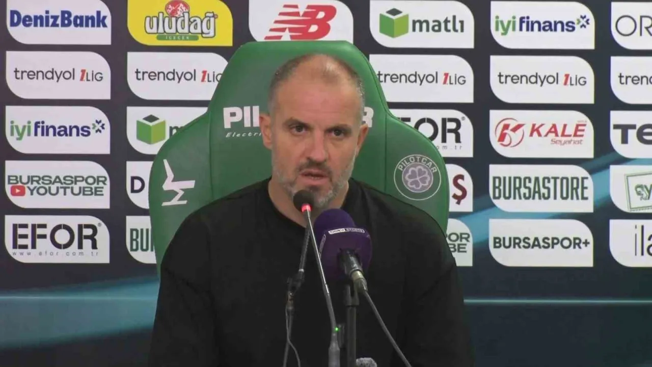 TRENDYOL 1. LİG’İN 2. HAFTASINDA SAHASINDA ALAGÖZ HOLDİNG IĞDIR FK’Yİ 1-0 MAĞLUP EDEN BURSASPOR’DA...