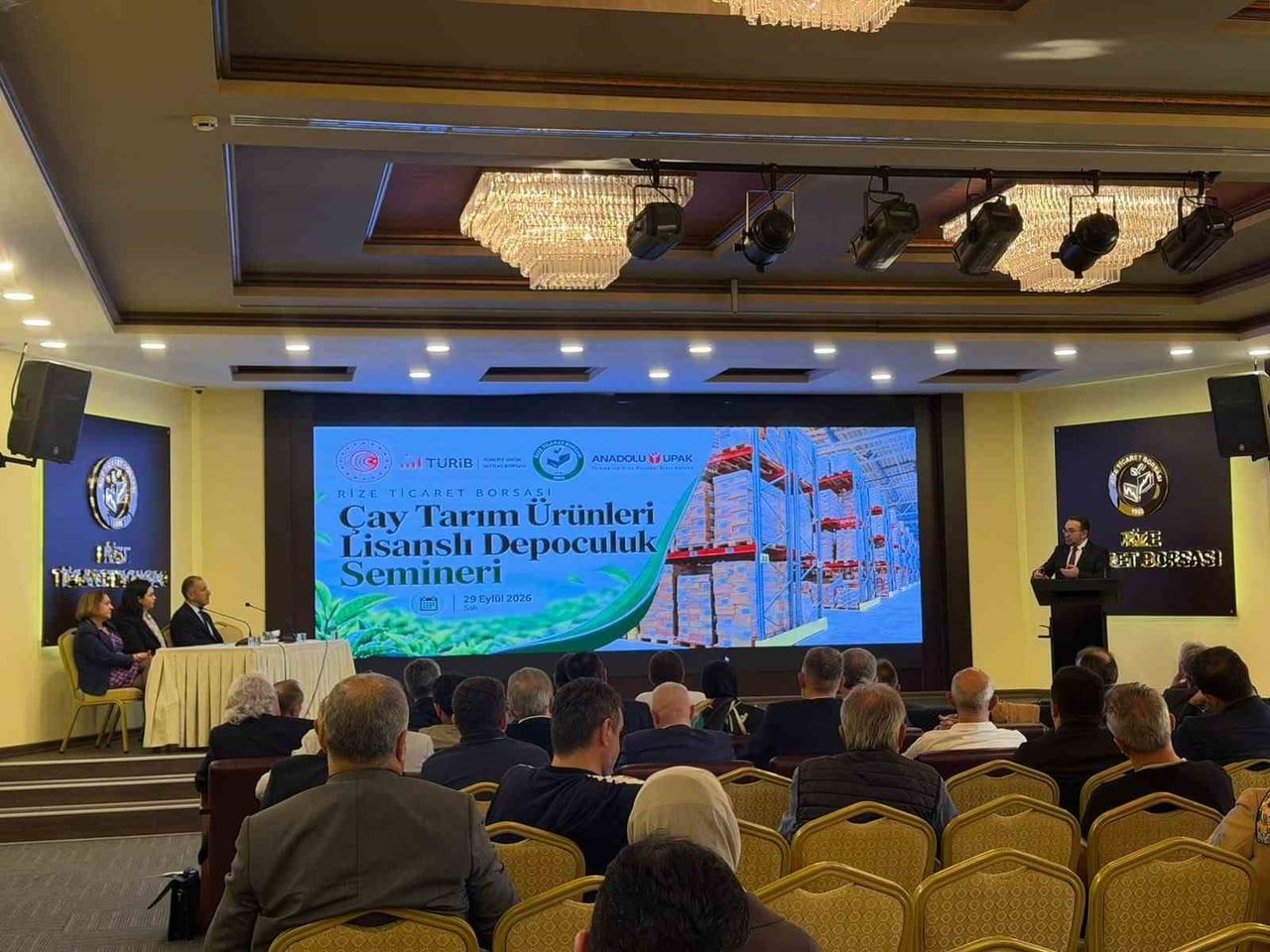 RİZE’DE SEKTÖR TEMSİLCİLERİNİN KATILIMIYLA “ÇAY SEKTÖRÜNDE LİSANSLI DEPOCULUK”...