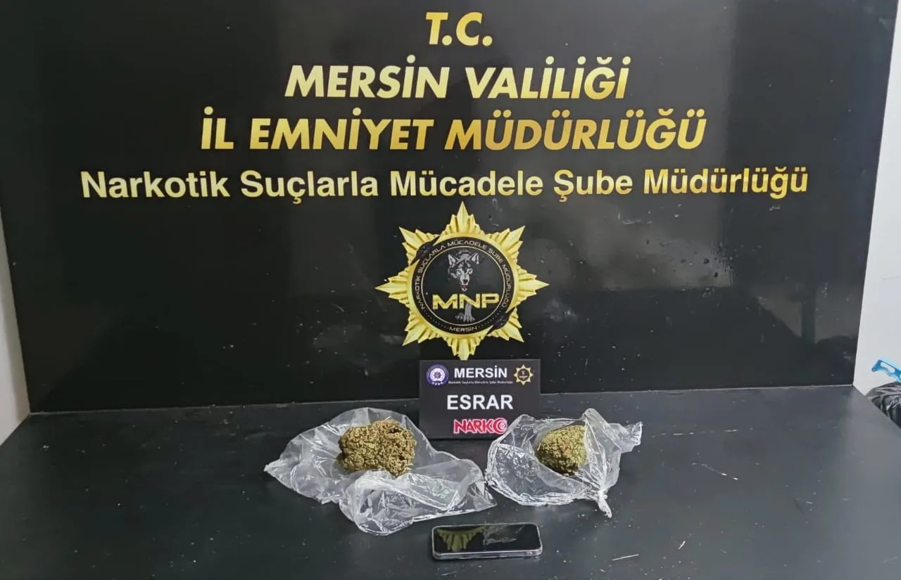 MERSİN CUMHURİYET BAŞSAVCILIĞI KOORDİNESİNDE GERÇEKLEŞTİRİLEN ÇALIŞMADA POLİS TARAFINDAN YAKALANAN...