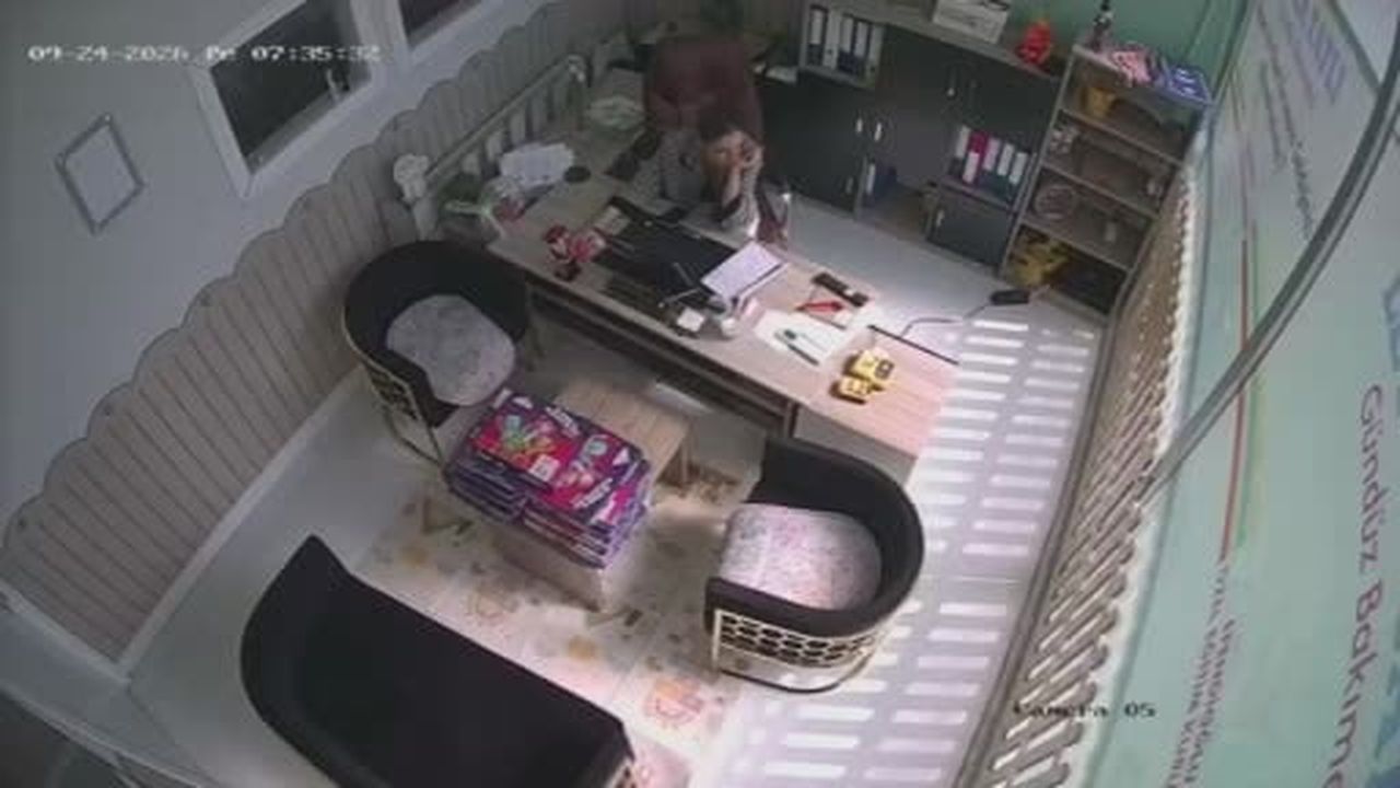 Depremde kreşteki öğretmenler, çocukları taşıyarak güvenli şekilde tahliye etti