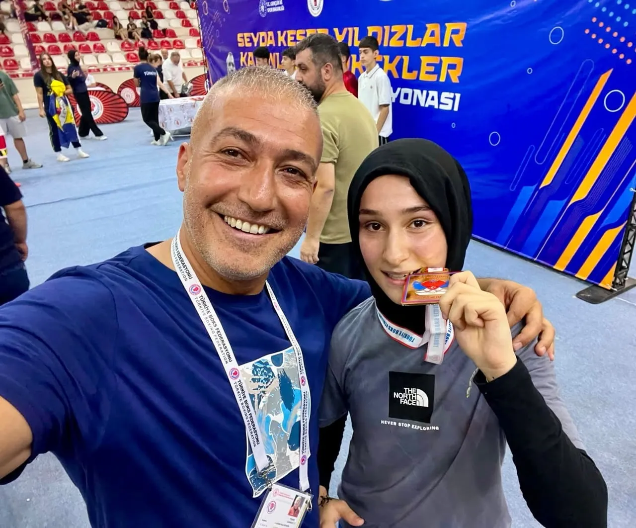 NİĞDELİ BOKSÖR HAYRUNNİSA TURGUT TÜRKİYE ŞAMPİYONU OLDU