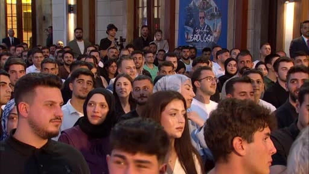 Cumhurbaşkanı Erdoğan Samsun'da gençlerle buluştu