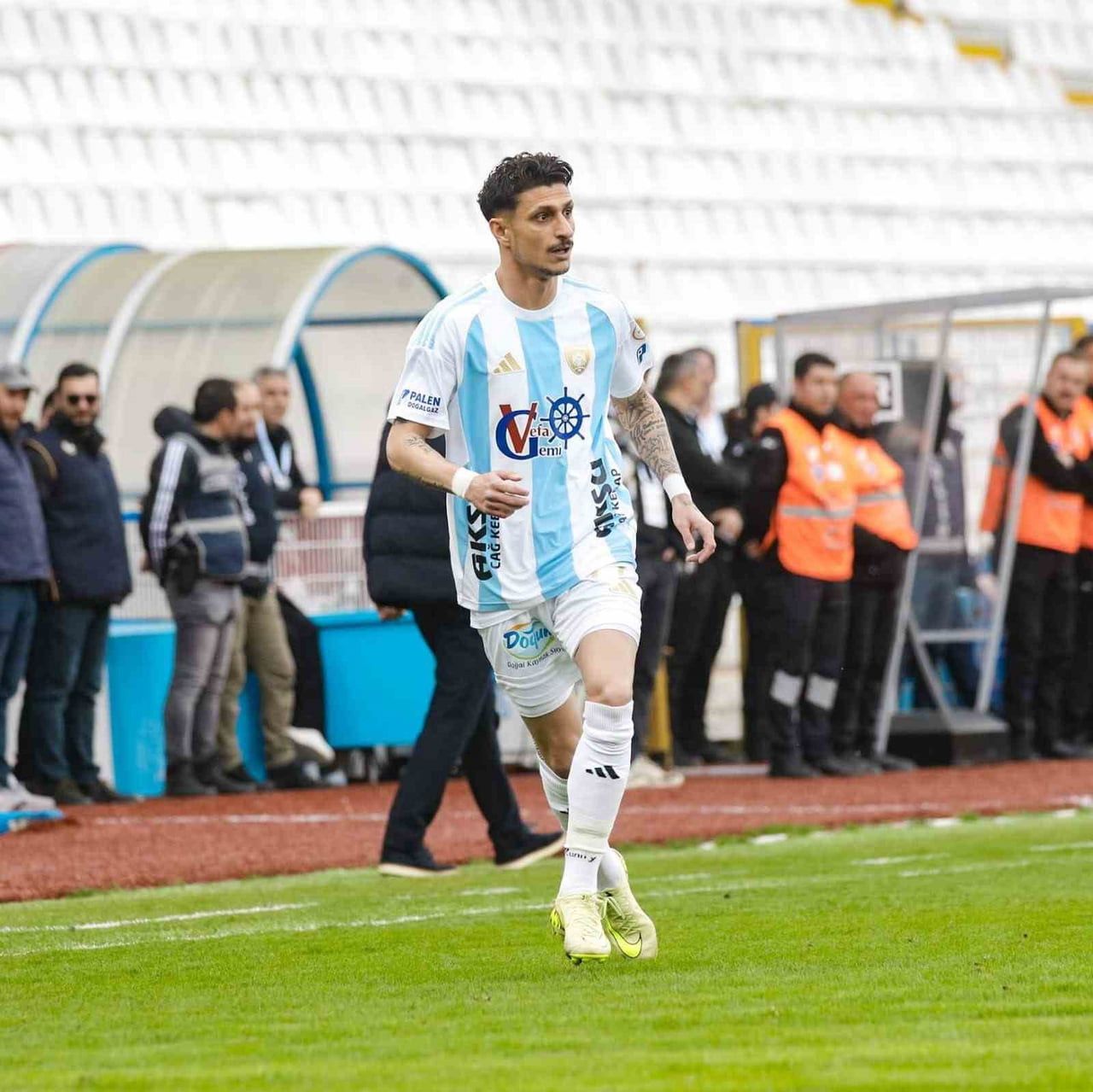 1. LİG’DE 2025-2026 SEZONUNU ŞAMPİYON TAMAMLAYARAK SÜPER LİG’E YÜKSELEN ERZURUMSPOR FK, LİG...