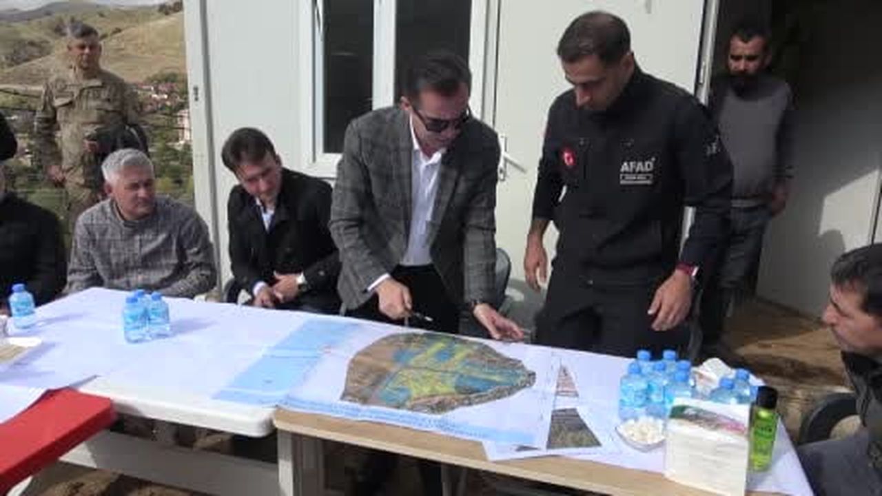 Bitlis’te çığ riskine karşı önlem çalışmaları sürüyor
