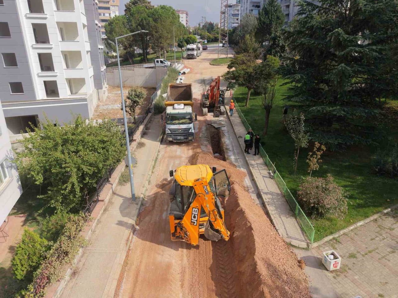 BURSA BÜYÜKŞEHİR BELEDİYESİ, KIŞ AYLARI ÖNCESİNDE OLASI RİSKLERİN ÖNÜNE GEÇMEK AMACIYLA...