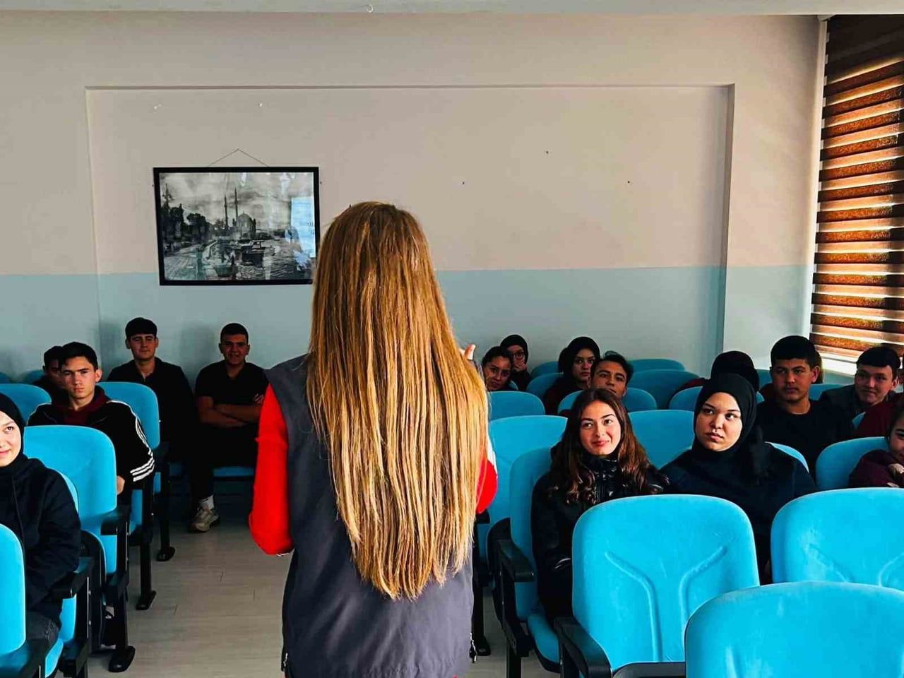 KÜTAHYA’DA LİSE ÖĞRENCİLERİNE SİBER GÜVENLİK EĞİTİMİ