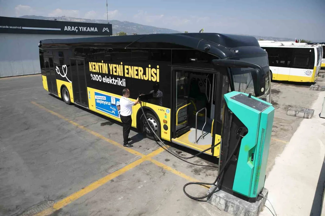 MERSİN’DE 2025 YILINDAN BU YANA HİZMET VEREN 18 ELEKTRİKLİ OTOBÜSLE 8 AYDA DİZEL ARAÇLARA GÖRE...