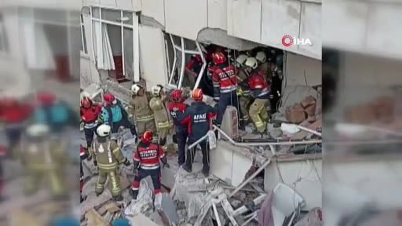 Maltepe'de çöken binada çalışmalar devam ediyor