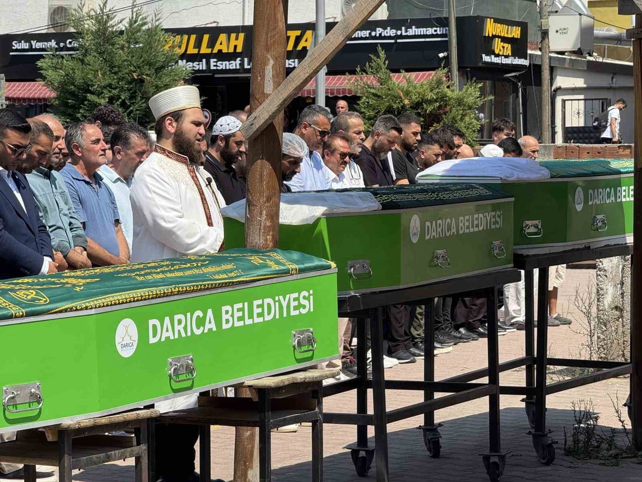 SAKAR KARDEŞLER İÇİN CENAZE TÖRENİ DÜZENLENDİ.