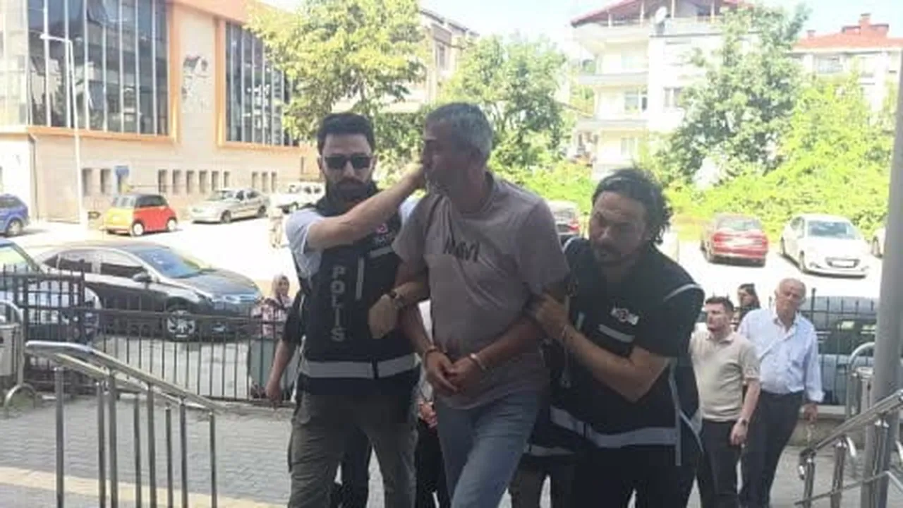 Sahte altın oyunu kuyumcunun dikkatiyle bozuldu: 2 kişi yakalandı
