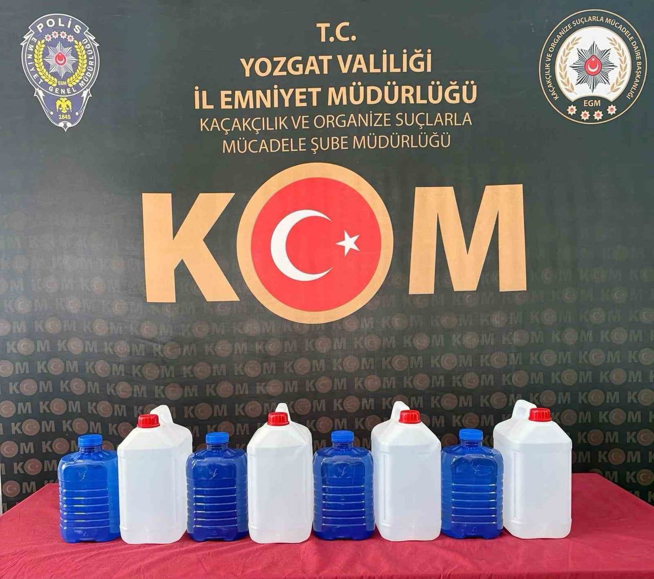 YOZGAT'IN BOĞAZLIYAN İLÇESİNDE POLİS EKİPLERİ YAPTIKLARI ÇALIŞMADA 30 LİTRE KAÇAK ETİL ALKOL ELE...
