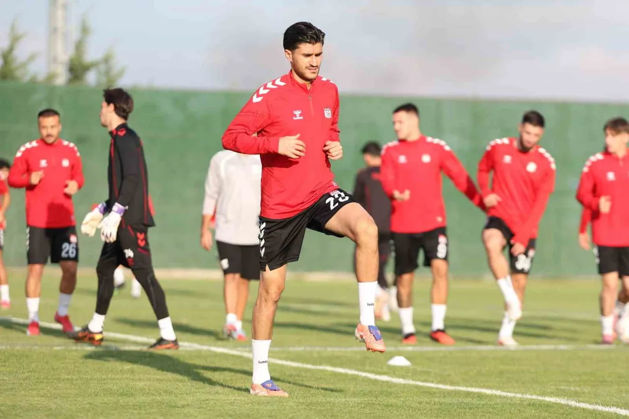 SİVASSPOR, TRENDYOL 1. LİG 2026-2027 SEZONUNUN 10. HAFTASINDA DEPLASMANDA BANDIRMASPOR İLE...