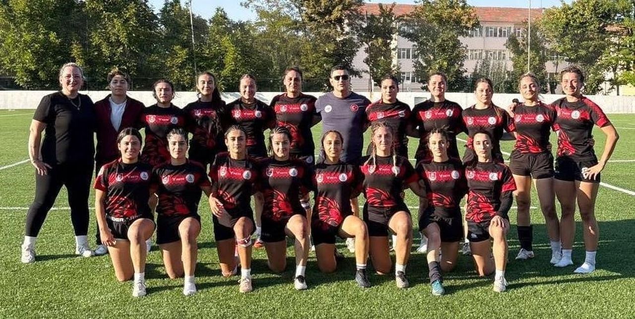 KÖRFEZ GENÇLERBİRLİĞİ SPOR KULÜBÜ KADIN RAGBİ TAKIMI, DEPLASMANDA KARŞILAŞTIĞI KÜTAHYA...