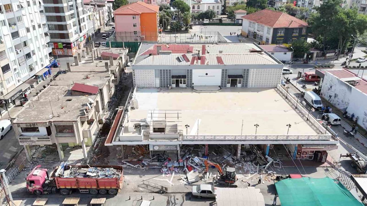 AHMET ŞENSAN KÜLTÜR MERKEZİ’NDE 16 EKİM’DE YAPILACAK YIKIM ÇALIŞMALARI NEDENİYLE 15 EKİM PERŞEMBE...