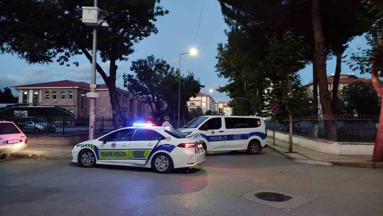 ÇORUM’DA POLİS EKİPLERİNCE 17-24 AĞUSTOS TARİHLERİ ARASINDA GERÇEKLEŞTİRİLEN ÇALIŞMALARDA...