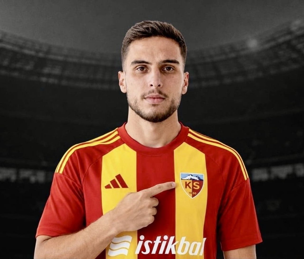 KAYSERİSPOR, RUMEN FUTBOLCU MARCO DULCA İLE ANLAŞTI. FUTBOLCU, KAYSERİ’YE GELEREK TAKIMA...
