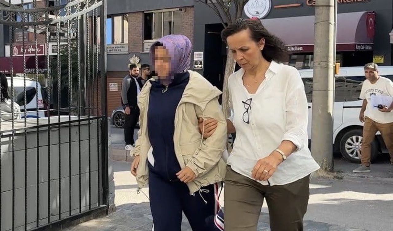 ESKİŞEHİR'İN ODUNPAZARI İLÇESİNDE 4 YAŞINDAKİ ELİF MAVİ AVLİ'NİN HAYATINI KAYBETTİĞİ TRAFİK...