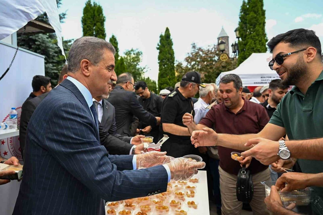 15 TEMMUZ DEMOKRASİ VE MİLLÎ BİRLİK GÜNÜ ETKİNLİKLERİ KAPSAMINDA, ERZURUM VALİLİĞİ KOORDİNESİNDE...