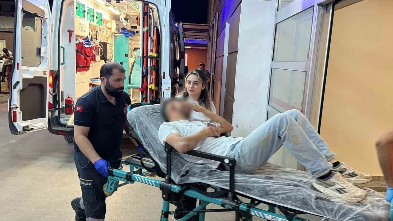ADIYAMAN’DA, BİR KİŞİ SOKAK ORTASINDA DARP EDİLEREK YARALANDI.