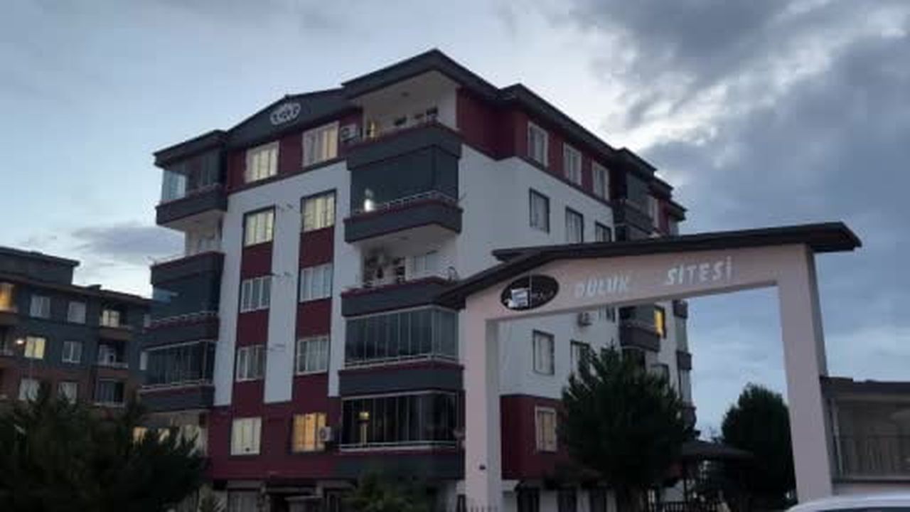 Gaziantep'te aile faciası: Anne, baba ve 5 yaşındaki çocukları 2. kattan atladı
