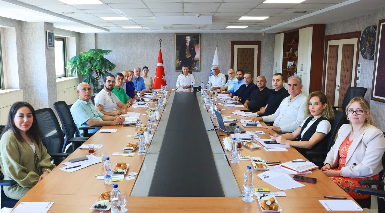 MERSİN MARKA ROTASI KONFERANSININ DEĞERLENDİRME TOPLANTISINDA, KENTİN MARKALAŞMA SÜRECİNDE...