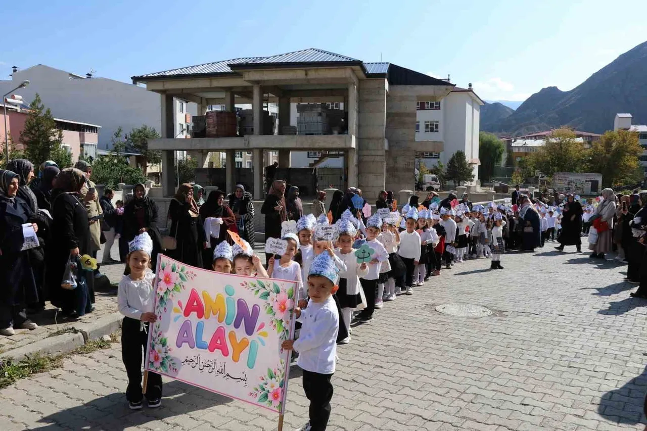 ERZURUM’UN OLTU İLÇESİNDE, İLÇE MÜFTÜLÜĞÜNE BAĞLI 4-6 YAŞ KUR’AN KURSLARINDA EĞİTİM GÖREN...