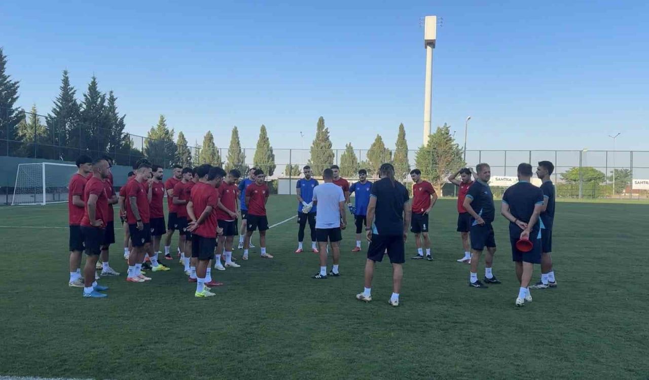 ELAZIĞSPOR‘DA ÜÇÜNCÜ ETAP KAMPI BAŞLADI