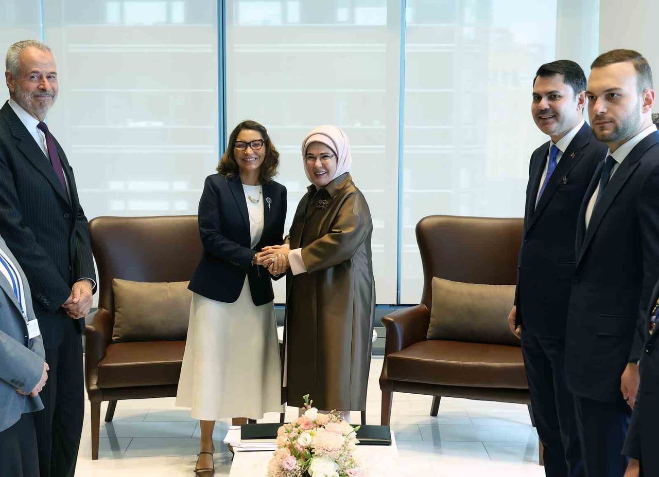 EMİNE ERDOĞAN, BREZİLYA DEVLET BAŞKANI'NIN EŞİ SİLVA İLE GÖRÜŞTÜ