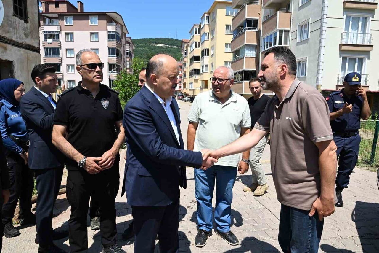 VALİ MEFTUN DALLI VATANDAŞLARIN TALEPLERİNİ DİNLEDİ.