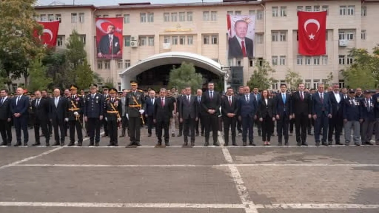 Şırnak’ta 30 Ağustos coşkusu yağmura meydan okudu