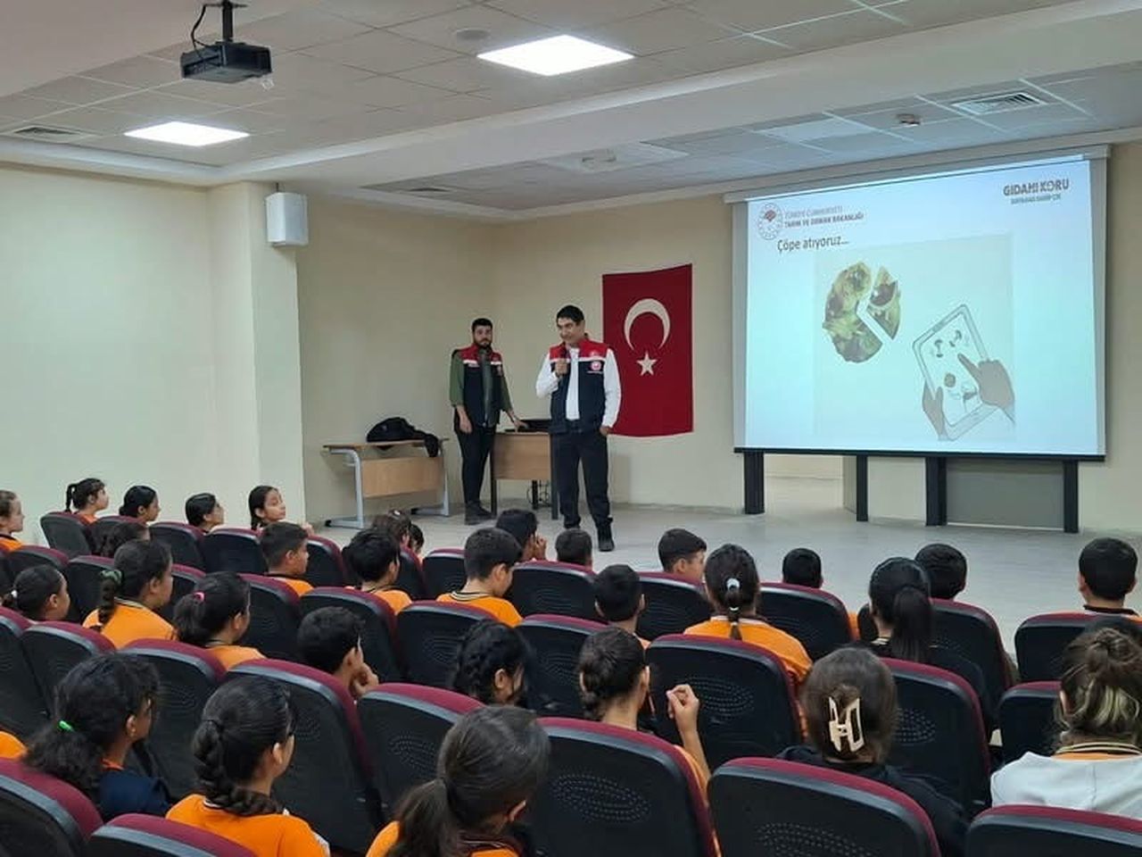 HATAY GENELİNDEKİ OKULLARDA ÖĞRENCİLERE GIDA KAYBI VE İSRAFININ ÖNLENMESİNE YÖNELİK FARKINDALIK...