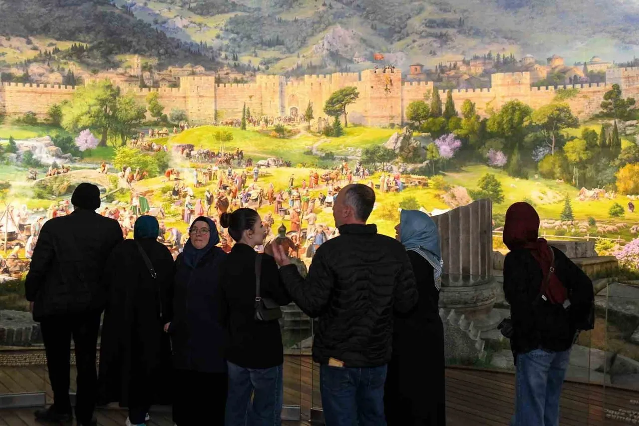 BURSA’NIN 700 YILLIK FETİH RUHUNU GÜNÜMÜZE TAŞIYAN PANORAMA 1326 BURSA FETİH MÜZESİ, YERLİ VE...