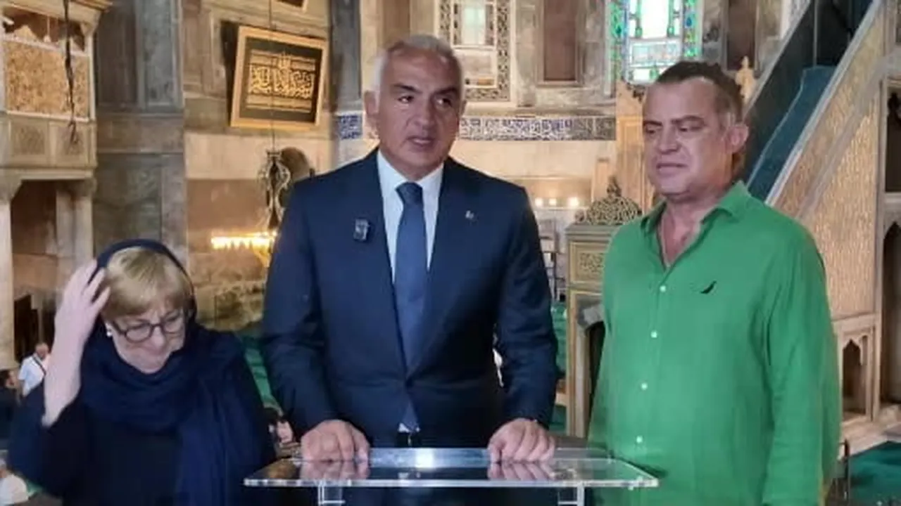 Ayasofya’da cumhuriyet tarihinin en kapsamlı restorasyonu hız kesmiyor