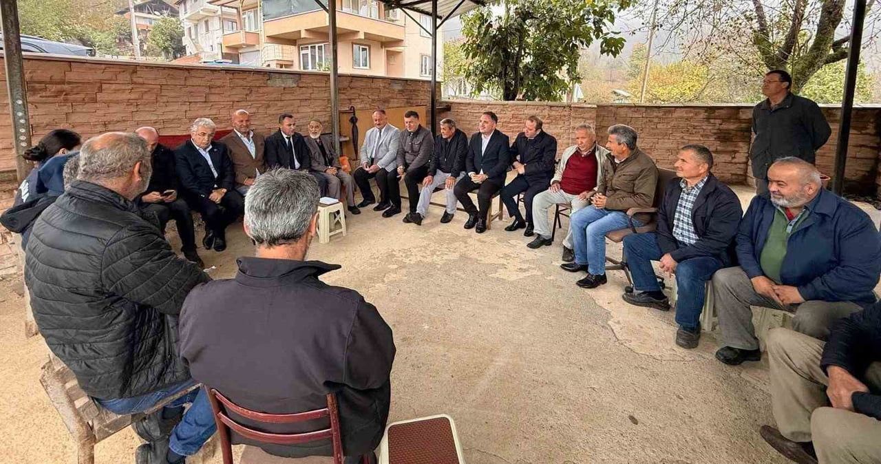 AKÇAKOCA KAYMAKAMI DR. HACI ARSLAN UZAN, KÜPLER KÖYÜNDE YÜRÜTÜLEN ÇALIŞMALARI YERİNDE...