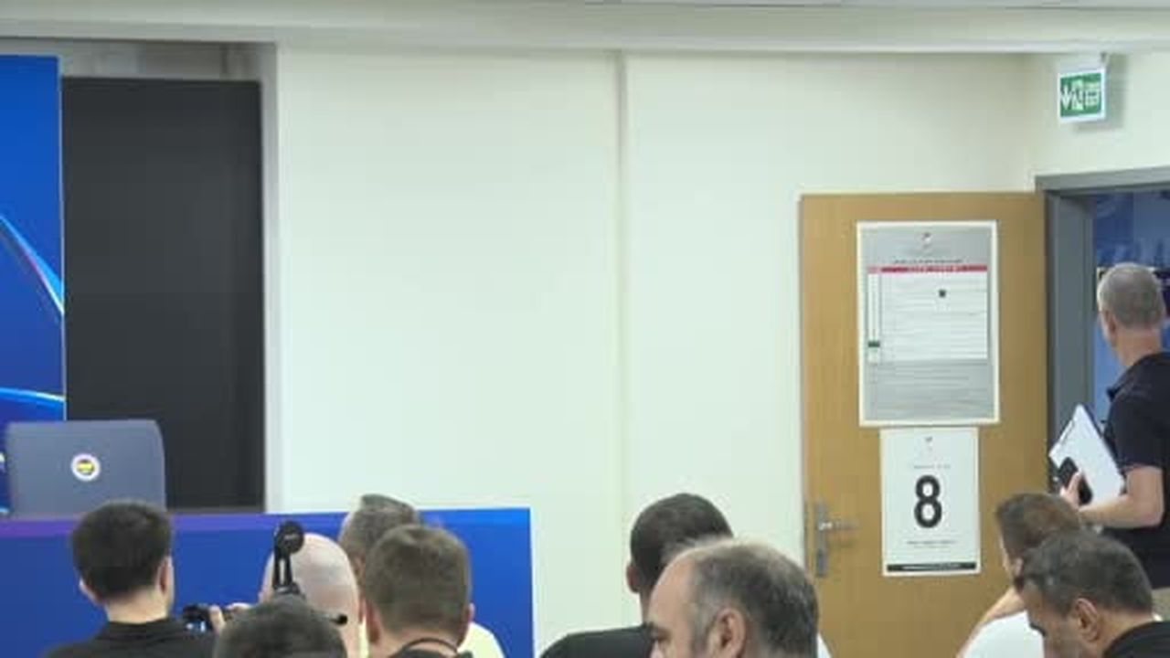 Fenerbahçe kaptanı Milan Skriniar, 18 yıl sonra Şampiyonlar Ligi’nde oynayacakları için mutlu...