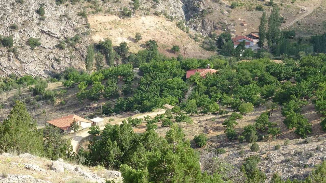 KAYIP KADININ CENAZESİ İÇİN  BİN 600 RAKIMLI DAĞDA ARAMA SÜRÜYOR