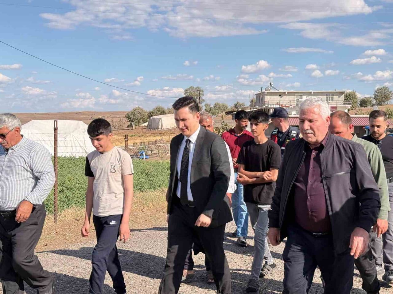 DİYARBAKIR’IN ÇERMİK İLÇESİNDE YAPIMI DEVAM EDEN MAHALLE YOLLARI DENETLENDİ.