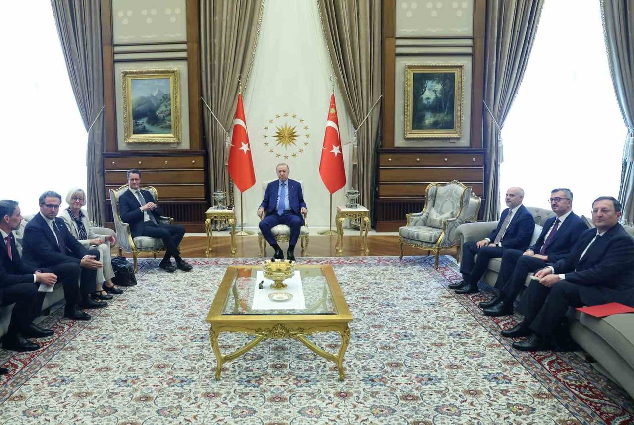 CUMHURBAŞKANI RECEP TAYYİP ERDOĞAN, ALMANYA KUZEY REN-VESTFALYA EYALETİ BAŞBAKANI HENDRİK WÜST'Ü...