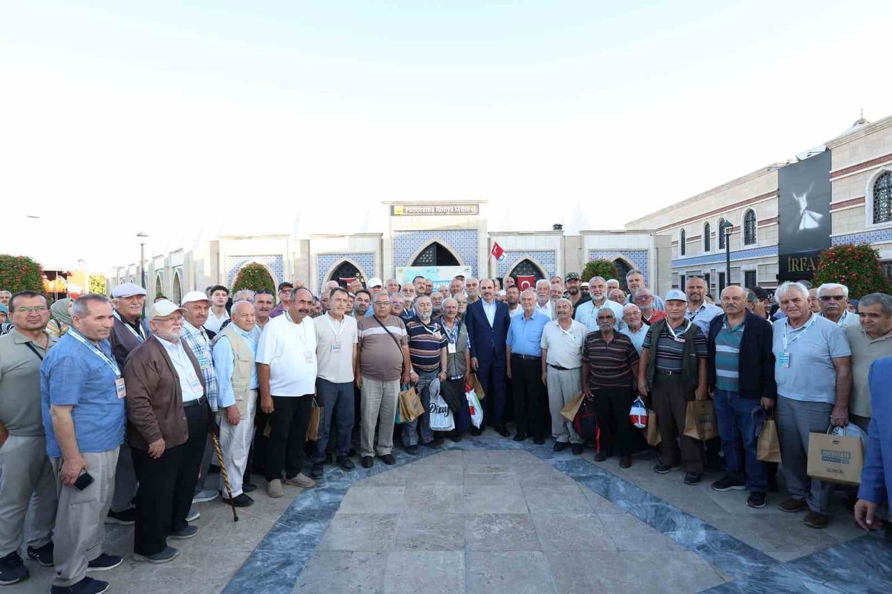 KONYA BÜYÜKŞEHİR BELEDİYESİ TARAFINDAN 31 İLÇEDEKİ EMEKLİ VATANDAŞLAR İÇİN DÜZENLENEN "HATIRDAN...