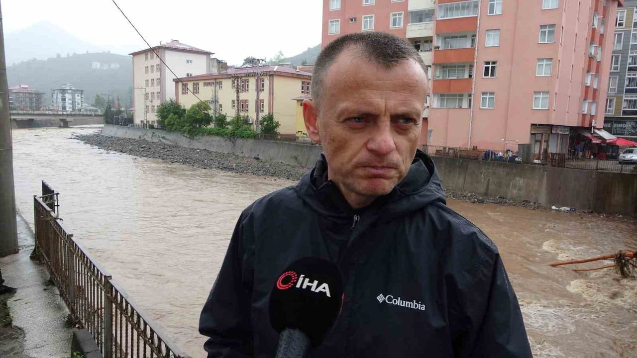 GİRESUN’UN KEŞAP İLÇESİ BELEDİYE BAŞKANI TUNCAY MUHAMMET ARIŞAN, ŞİDDETLİ YAĞIŞLARIN ARDINDAN...