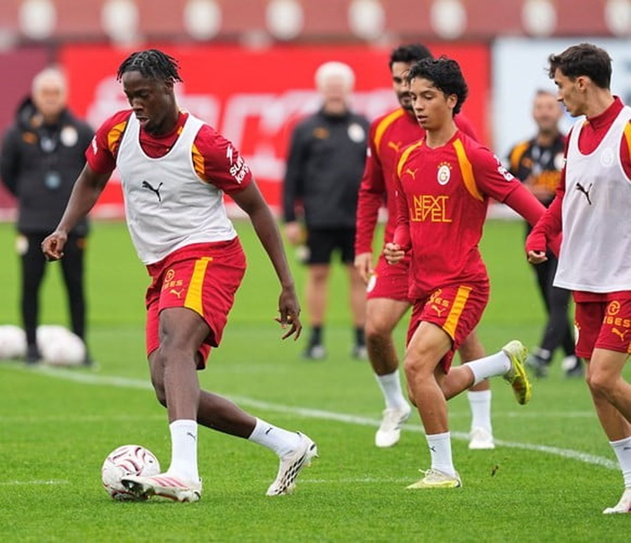 GALATASARAY, TRENDYOL SÜPER LİG’İN 7. HAFTASINDA KASIMPAŞA İLE OYNAYACAĞI MAÇIN HAZIRLIKLARINI...
