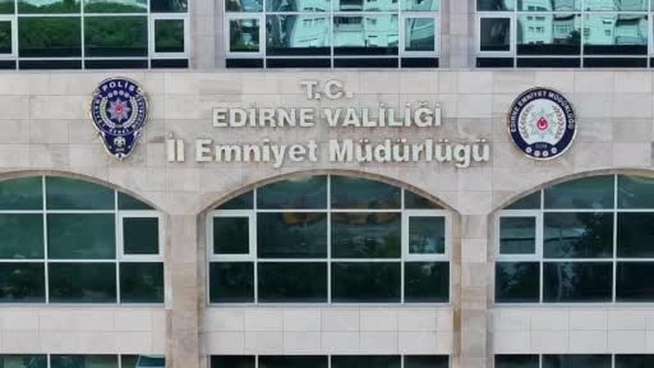 Edirne'de motorlu narkotik polisleri sahada